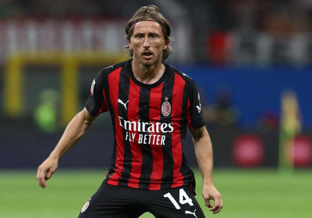 落花有意流水无情，弗里克开心！巴萨收获葡萄牙飞翼，国米完败