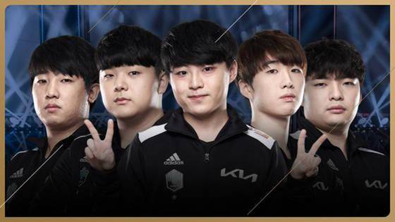 新星闪耀！摩根·罗杰斯破门获名宿称赞，或成三狮军团中场核心